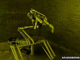 Asian Shiori Natsumi screams and cums with a fucking machine.
